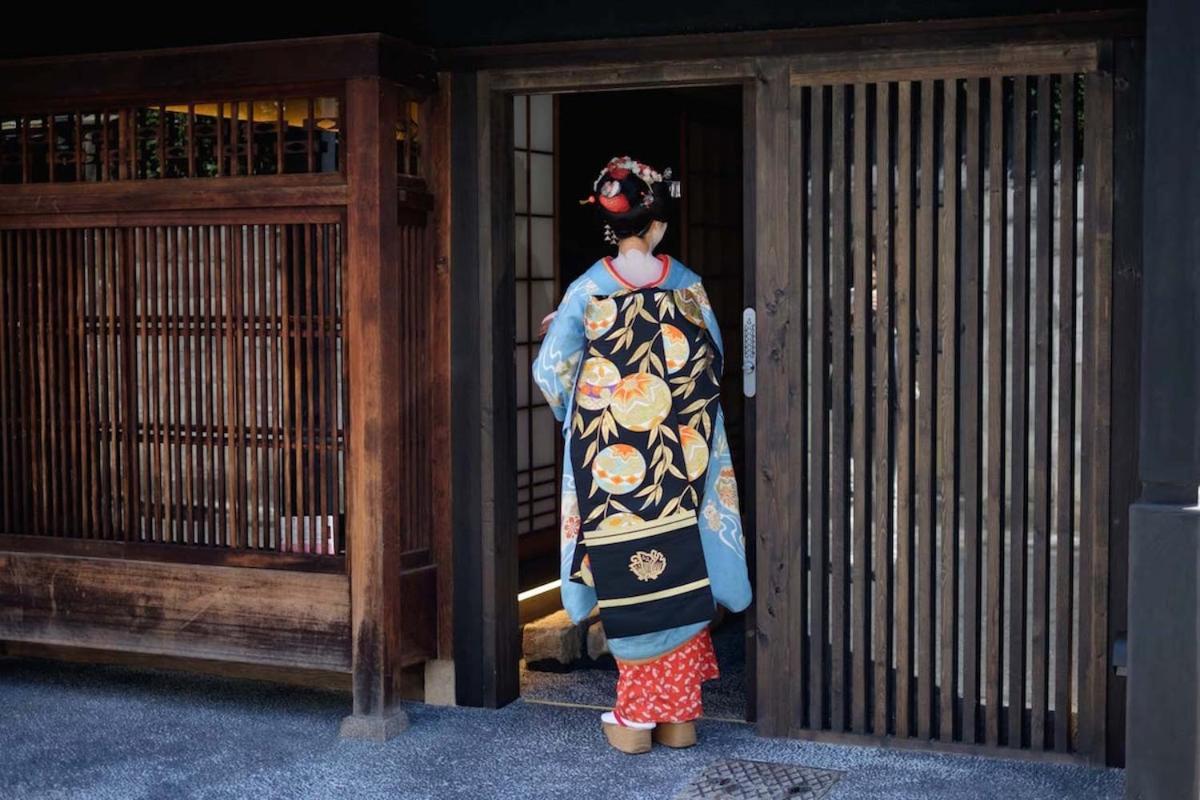 Ochaya Hasu, Maison De The Qui N'a Jamais Servi De The Villa Kyoto